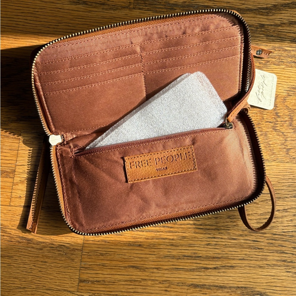 Free People Distressed Wallet - Picture 10 of 11